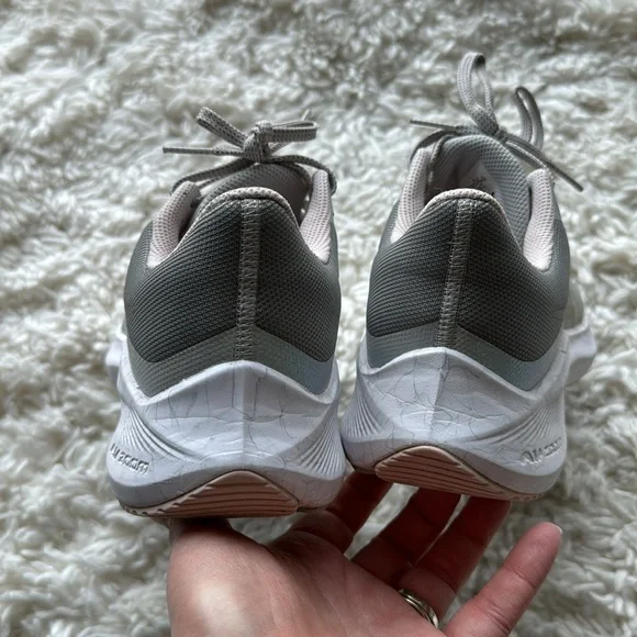 Nike Winflo Shoes - Picture 4 of 5